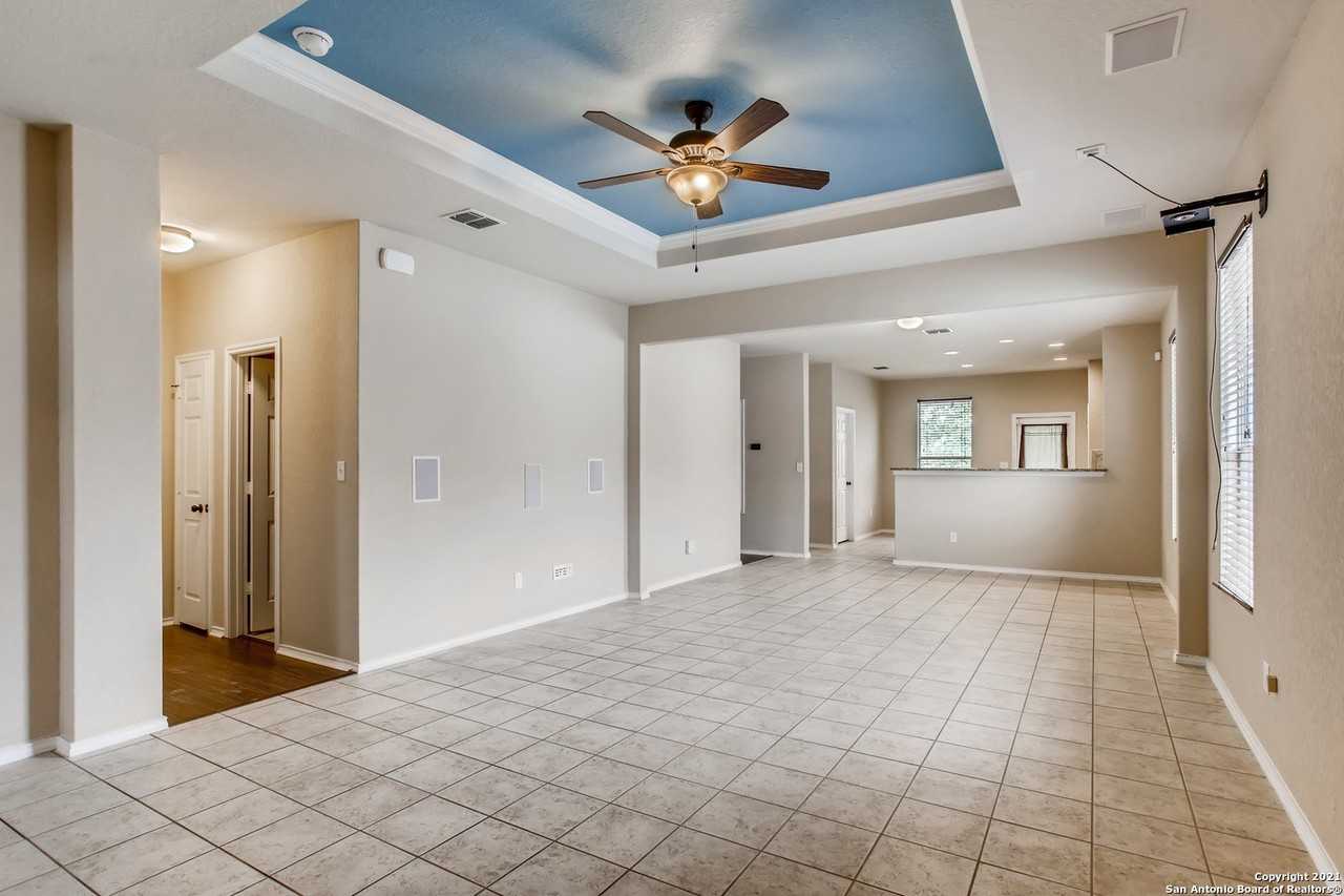 27339 Lasso Bnd - Photo 7 of 29