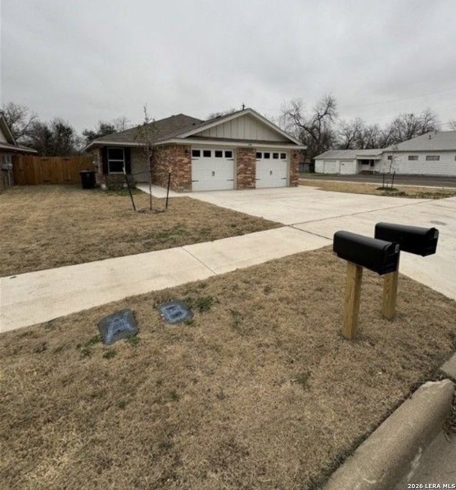 1200 N 8th St Apt A #A - Photo 4 of 17