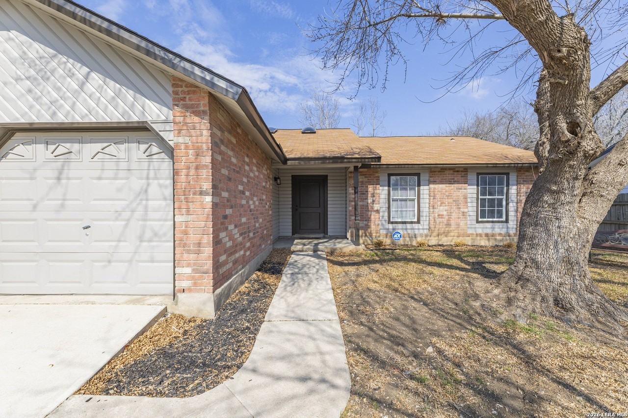 9455 Greens Pt - Photo 4 of 24