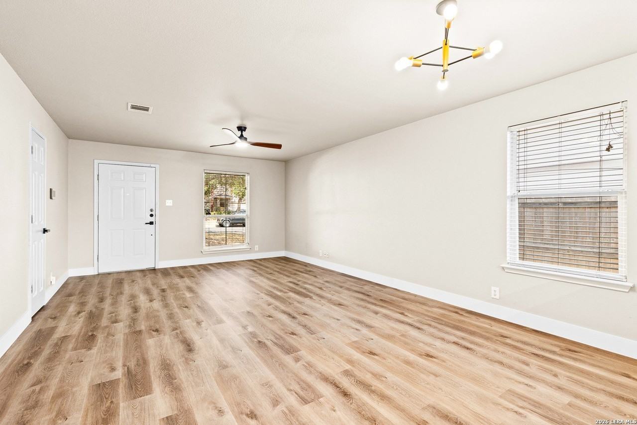 9014 Spiral Woods - Photo 5 of 16