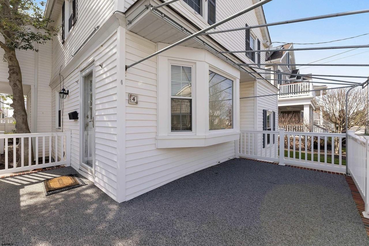 4 S Brunswick Ave - Photo 2 of 36