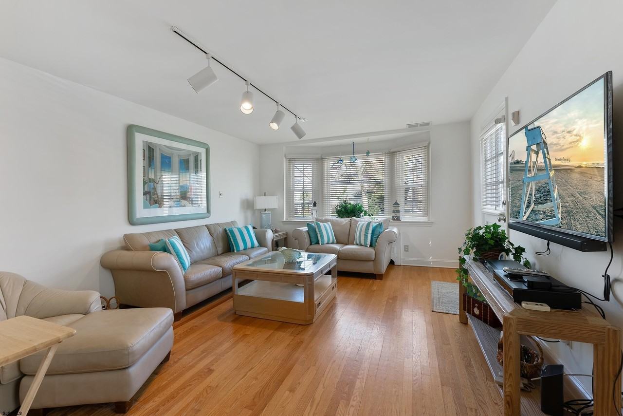 4 S Brunswick Ave - Photo 6 of 36