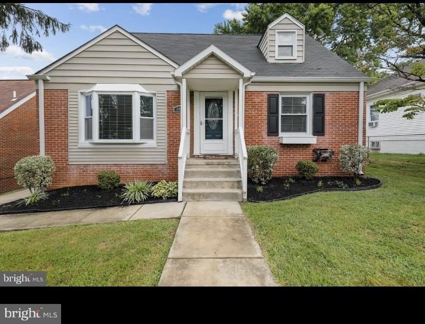 208 6th Ave - Photo 3 of 8