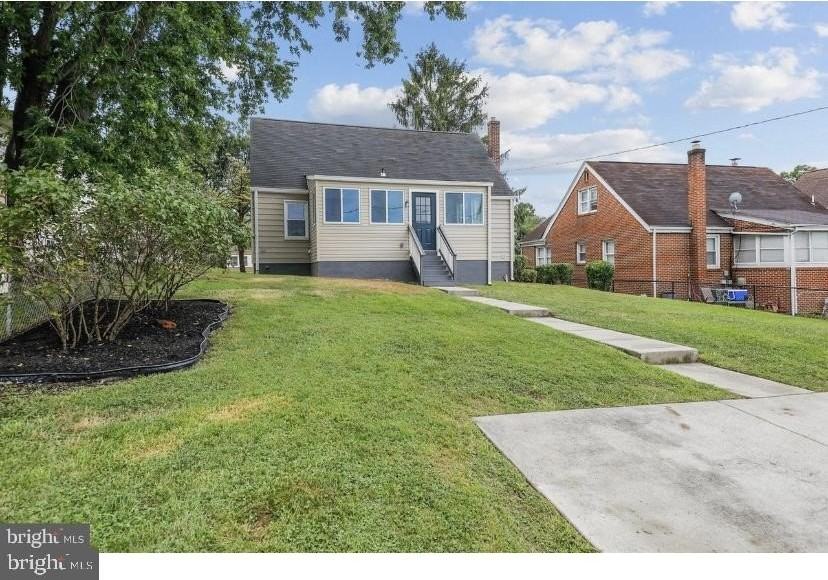 208 6th Ave - Photo 5 of 8