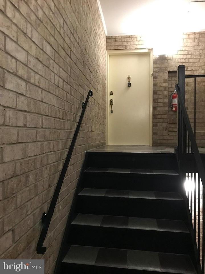 734 Quince Orchard Blvd Apt 201 #201 - Photo 2 of 15