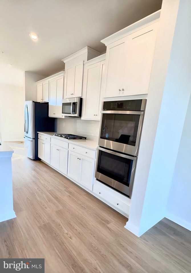 3511 Saint Robin Ln - Photo 5 of 13