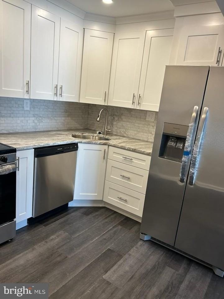 2602 Beacon Hill Dr - Photo 4 of 13