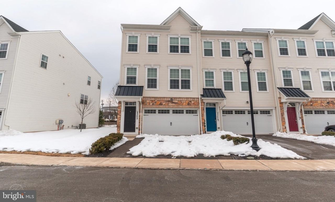 2305 Macis Cir - Photo 4 of 37