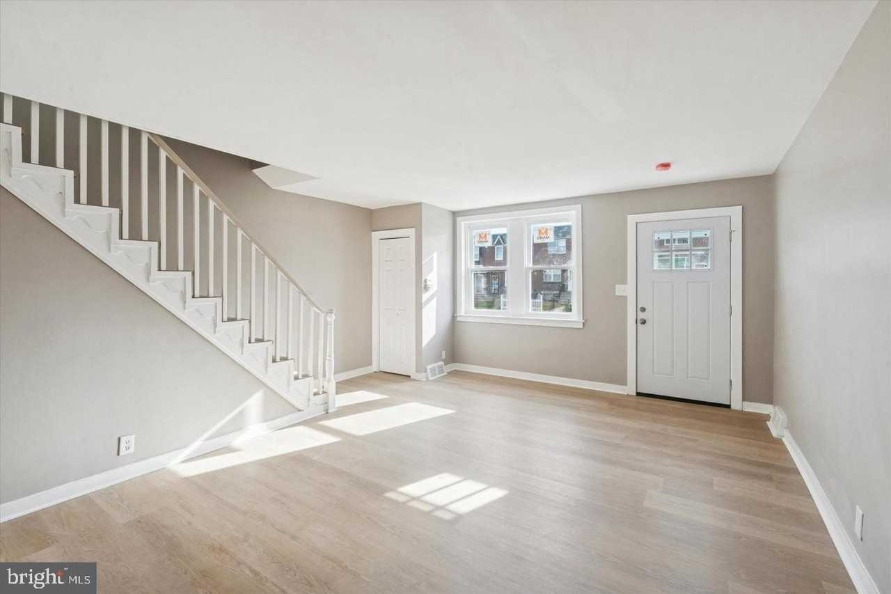 6340 Cardiff St - Photo 6 of 20