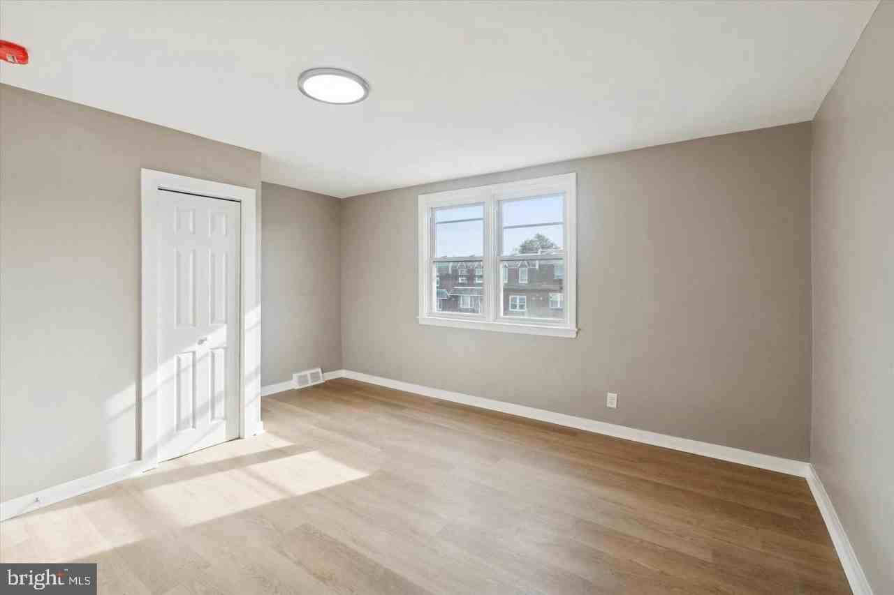 6340 Cardiff St - Photo 7 of 20