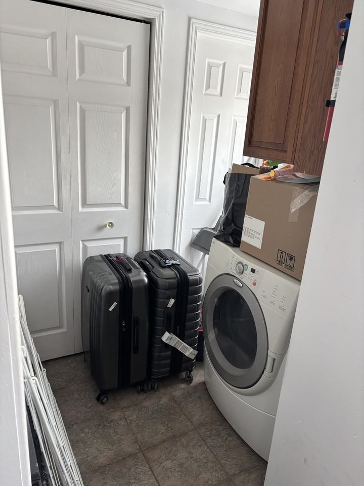 Rue Saint-Jacques & Av. Atwater - Photo 5 of 19