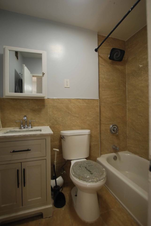 902 East 105th Street #1 - Photo 7 of 17