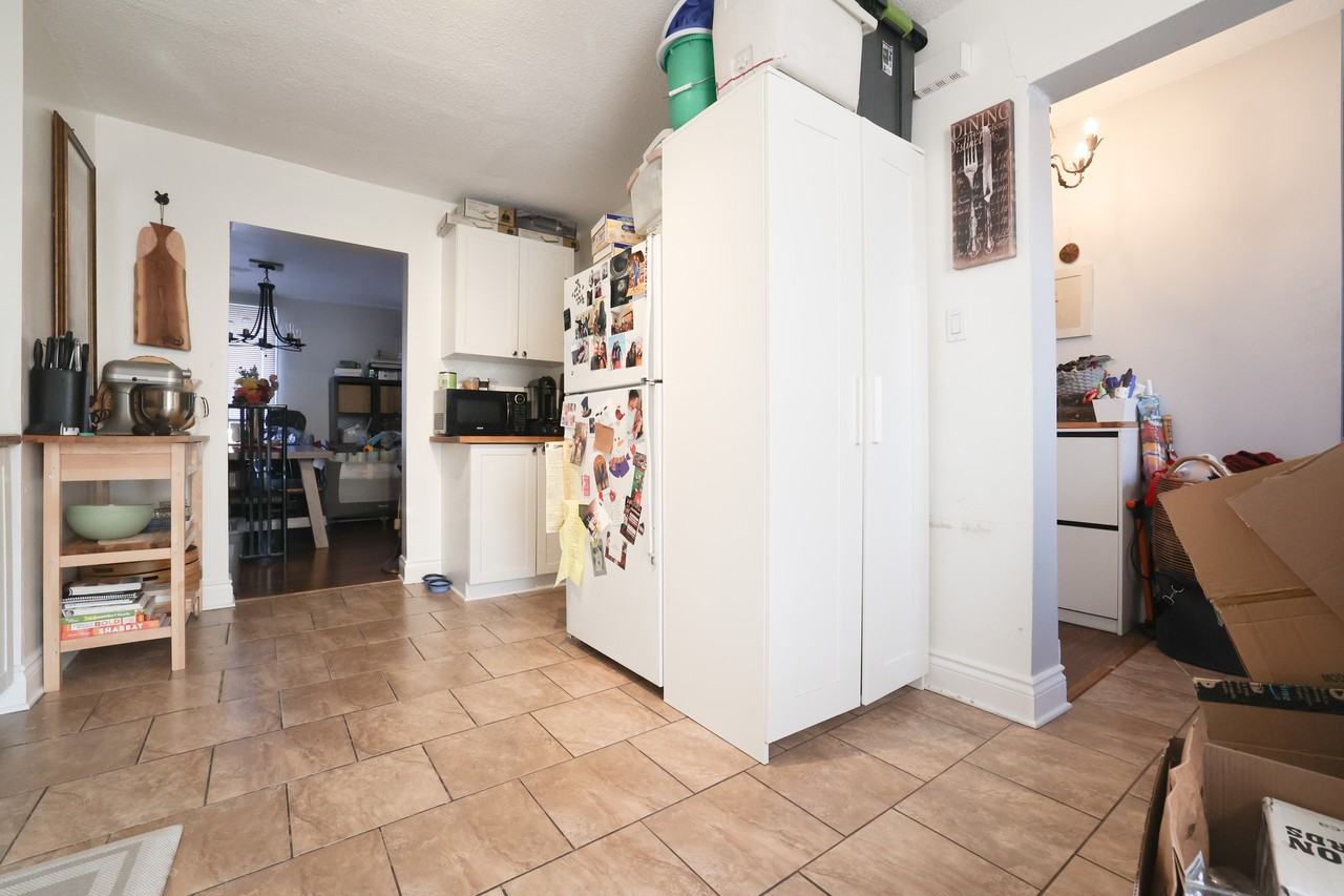 208 Dalhousie Street - Photo 6 of 13