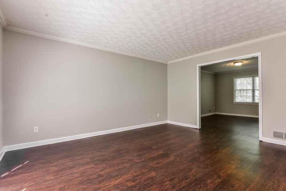 5002 Post Road Ct - Photo 7 of 18