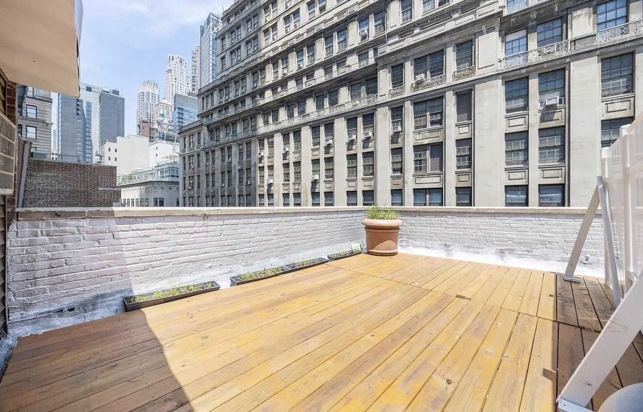 Beekman St & Gold St - Photo 2 of 5