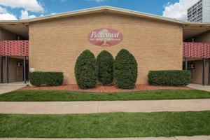 featured image of 501 W 11th St