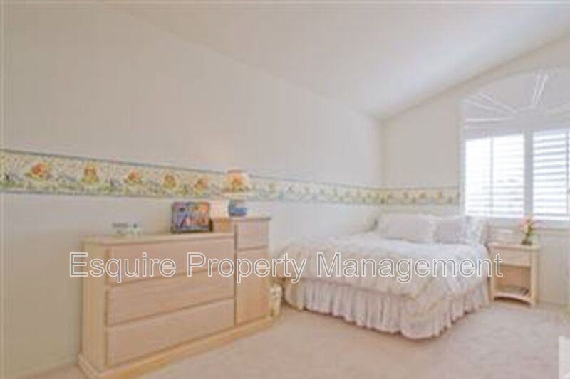 1735 Butterfly Ct - Photo 7 of 9