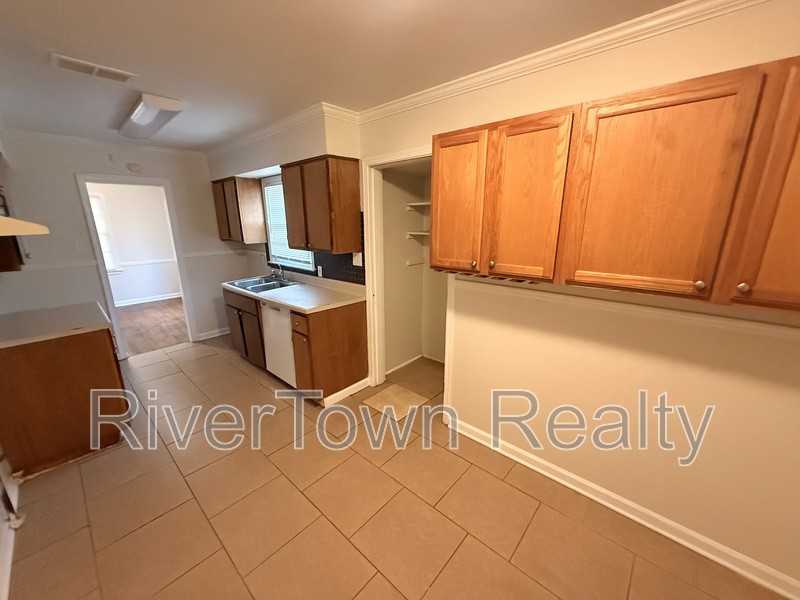 4343 Gailwood Ave - Photo 6 of 13