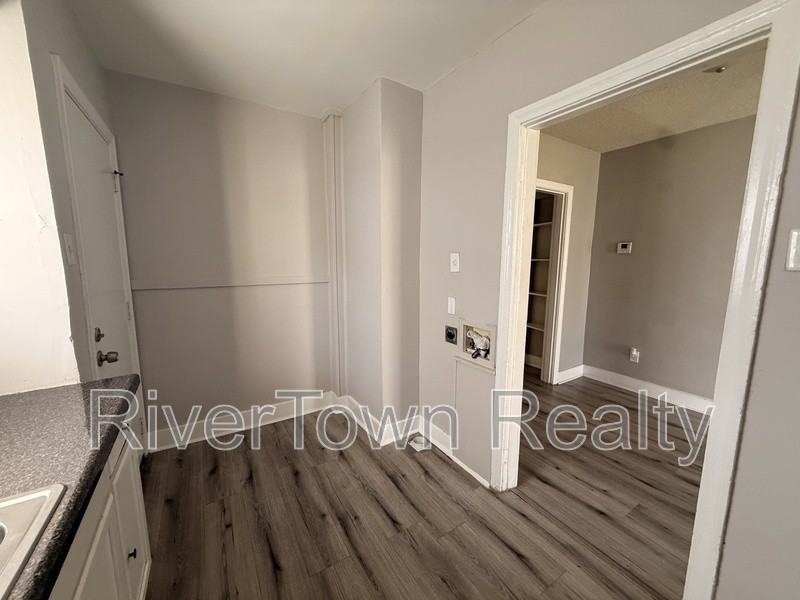 3757 Fairmont Ave - Photo 3 of 6