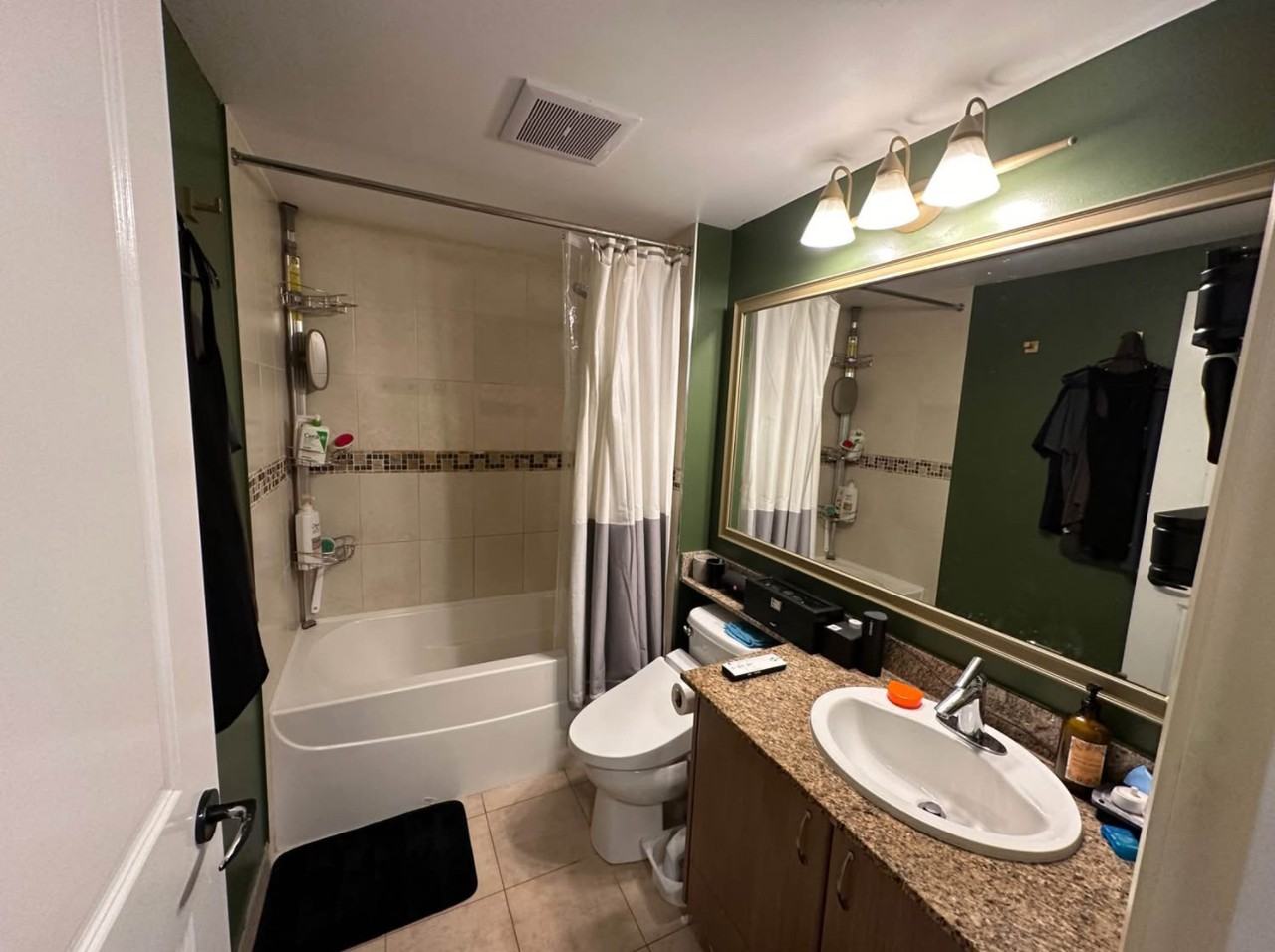 892 Carnarvon Street #2010 - Photo 3 of 8