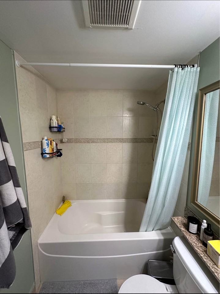 892 Carnarvon Street #2010 - Photo 6 of 8