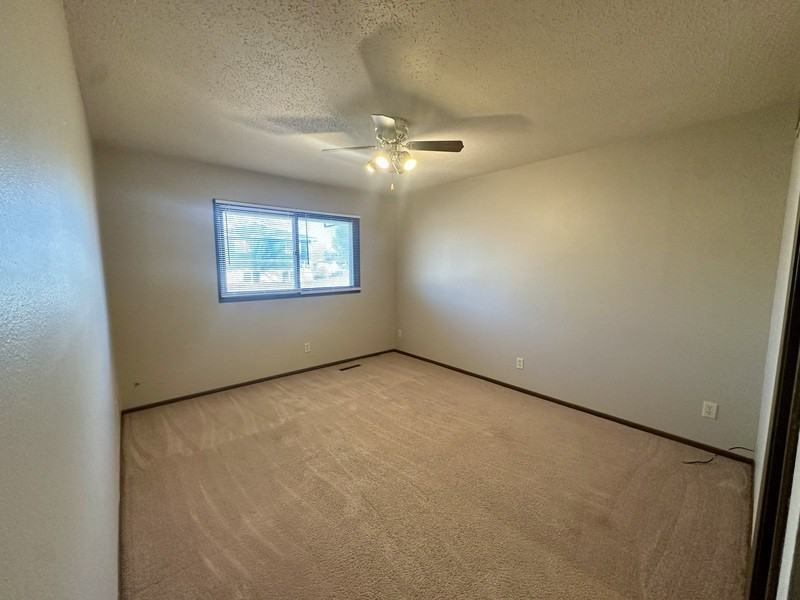 4470 Vasey Ave - Photo 6 of 14