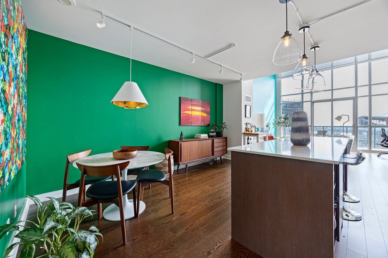 5 Hanna Avenue - Photo 5 of 23