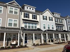 featured image of 2027 Melbourne St