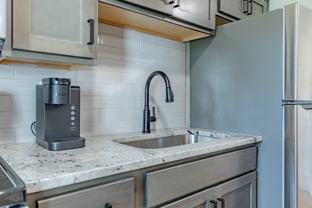 424 Lexington Avenue - Photo 1 of 1