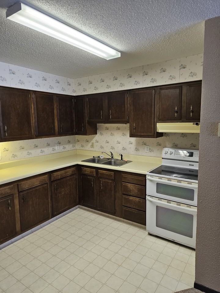 Edmore Apts - Photo 5 of 10