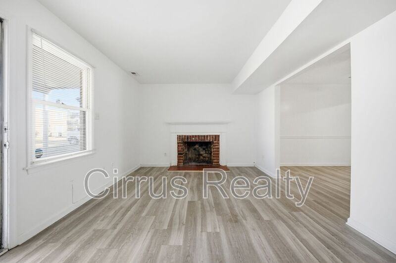 4309 Midhurst Ln - Photo 5 of 22