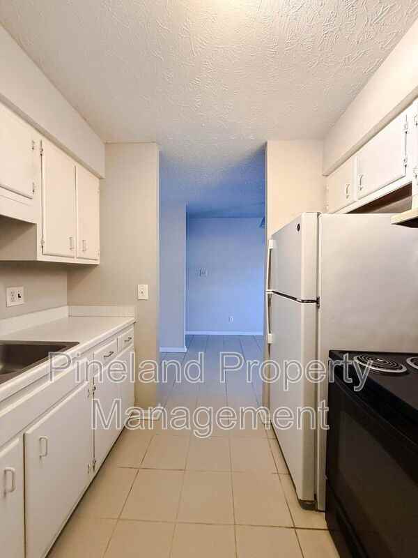 3241 Willard Dr #5 - Photo 5 of 11