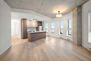 4845 Chemin de la Côte Saint Luc #803 - Photo 1 of 1