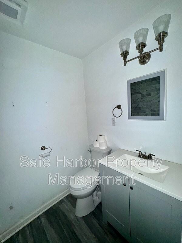 1361 E Ocean View Ave #4 - Photo 2 of 9