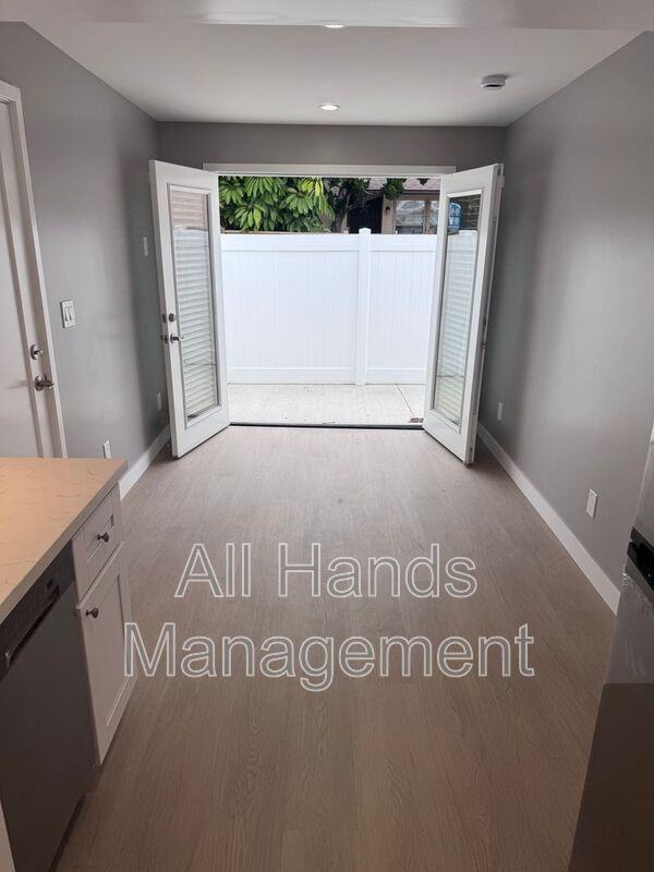 5117 E The Toledo #6 - Photo 5 of 9