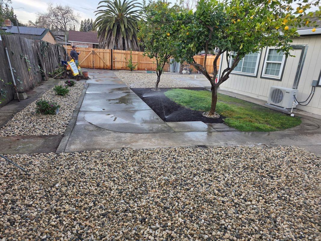 117 Cypress St - Photo 2 of 16