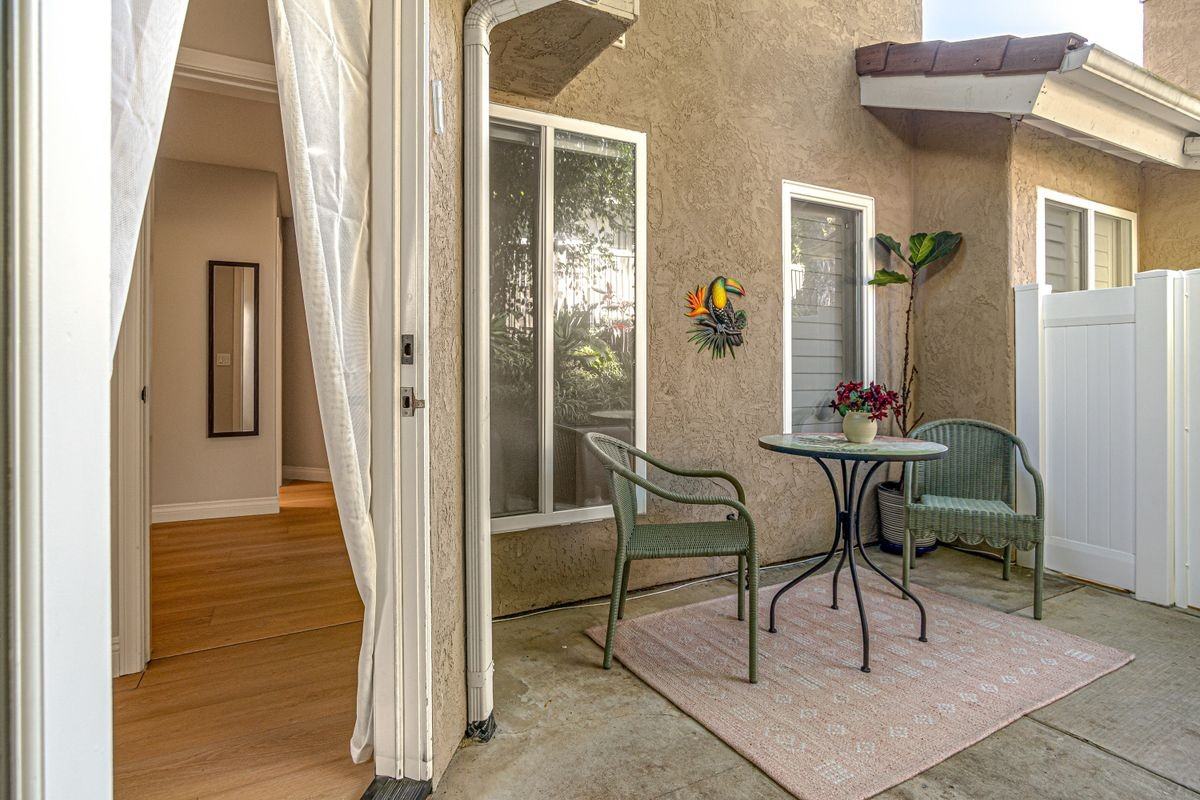 1622 Swallowtail Rd - Photo 2 of 16