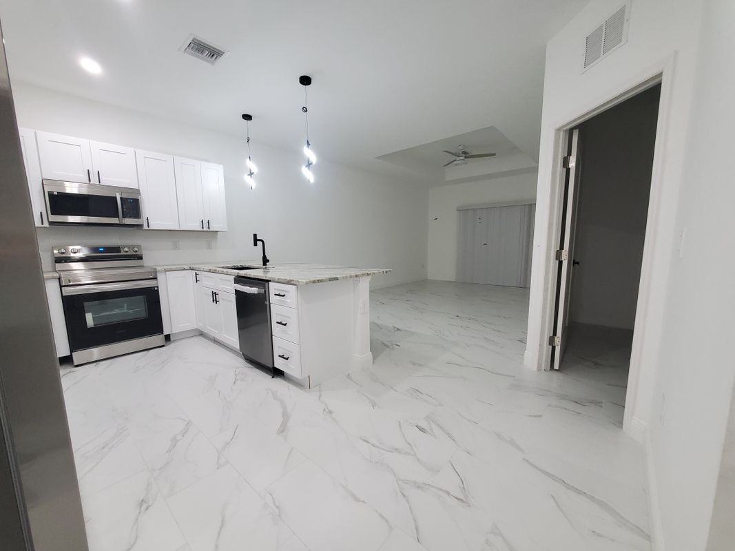 5446 Billings St - Photo 3 of 10