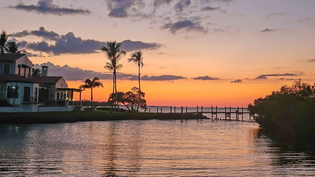 14805 Crooked Pond Ct - Photo 3 of 29