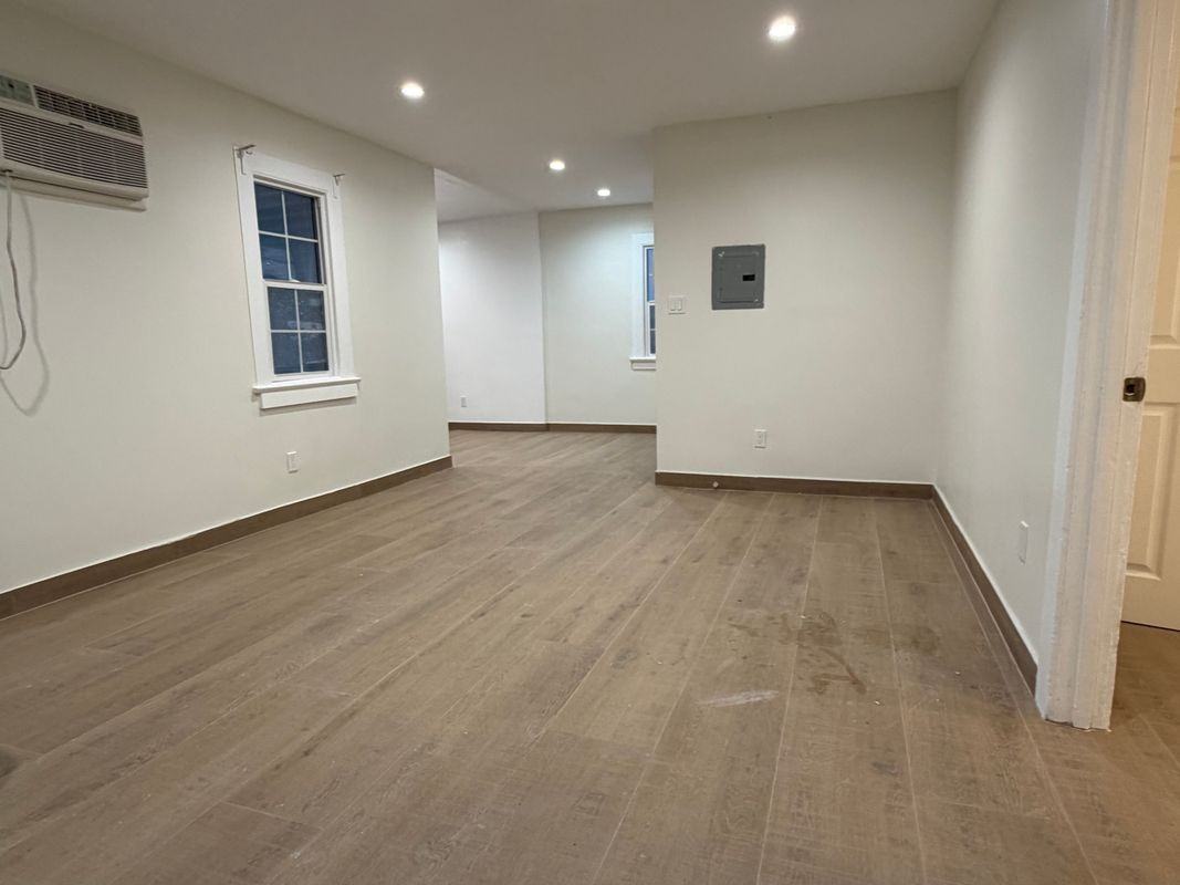 14224 Friar St ##1 - Photo 5 of 14