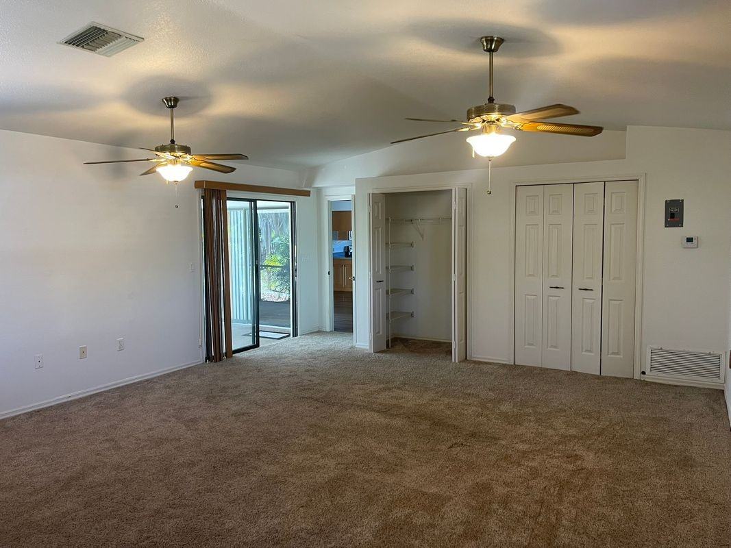 276 Vilna St - Photo 7 of 16