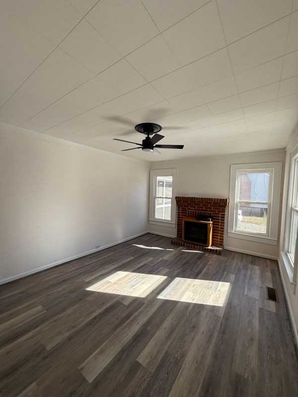 328 W Bingham St - Photo 3 of 8