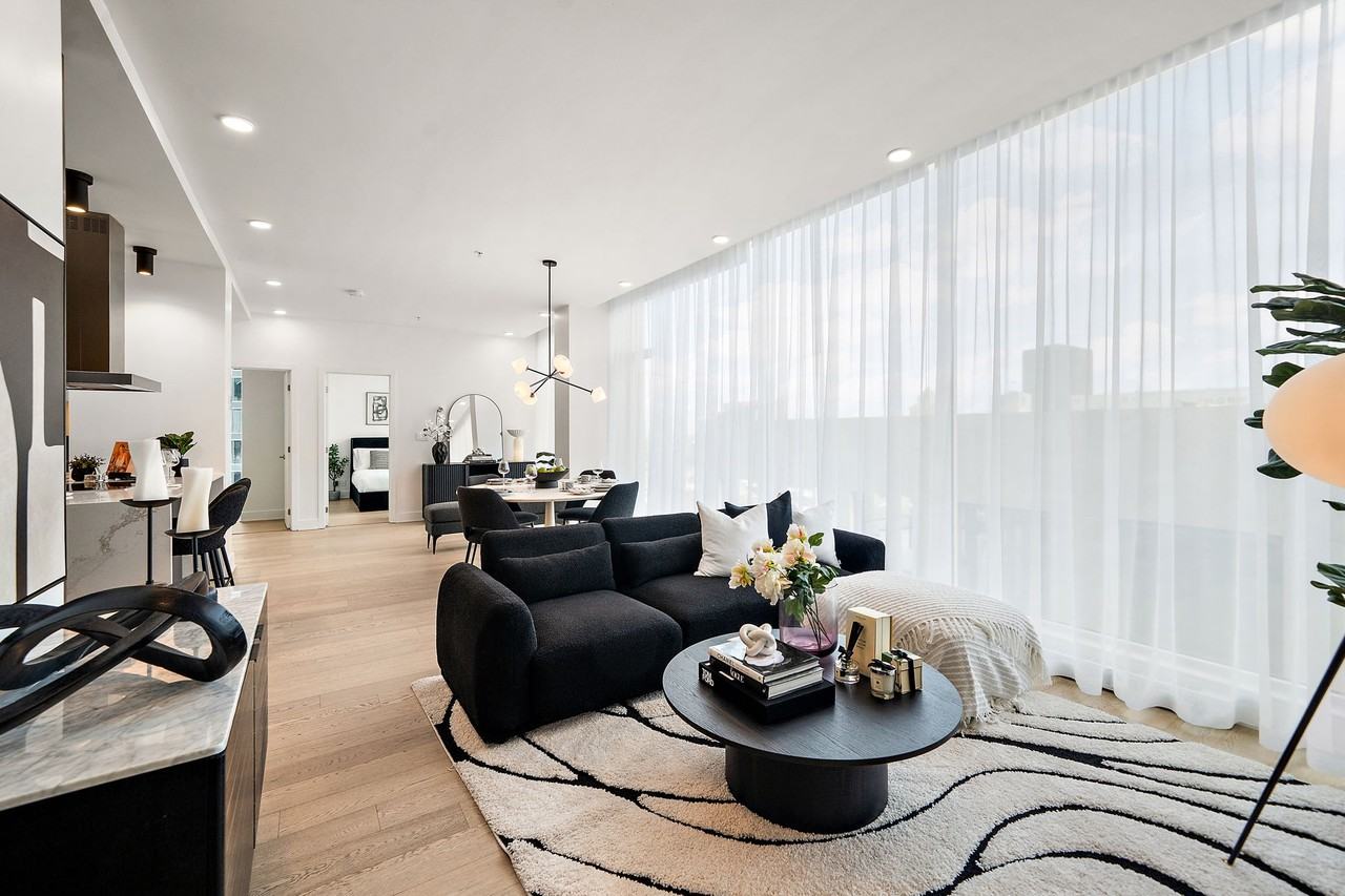 400 Boulevard René-Lévesque Ouest #PH2