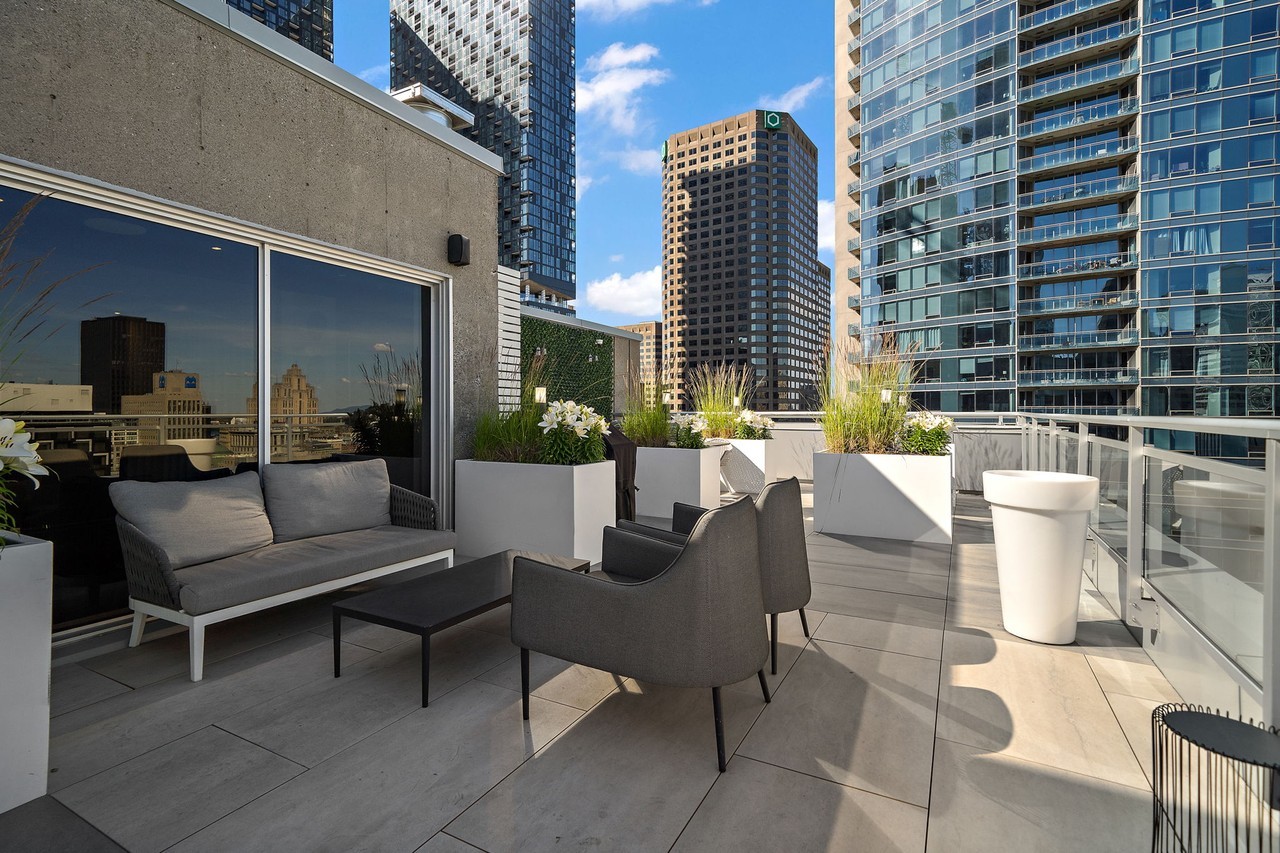 Rentals.ca Montréal Apartments, Condos and Houses For Rent