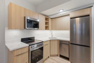 1634 W Howard St #308 - Photo 1 of 1