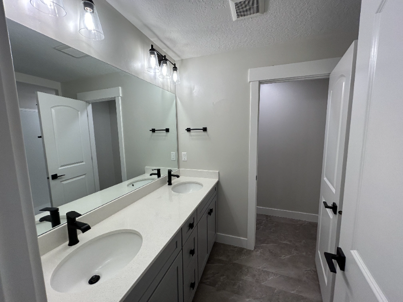 2054 N 4040 W - Photo 6 of 17