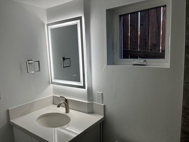 1110 & 1112 The Strand #1112B - Photo 5 of 8