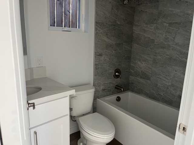 1110 & 1112 The Strand #1112B - Photo 6 of 8