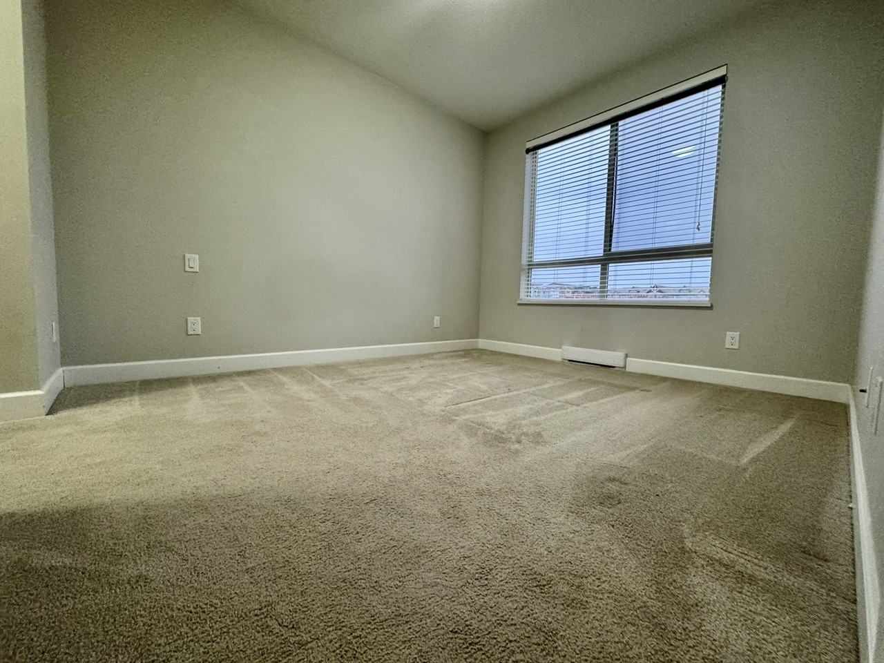 83rd Ave - Photo 4 of 15