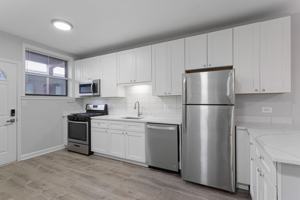 featured image of 1702 W Juneway Ter #3C